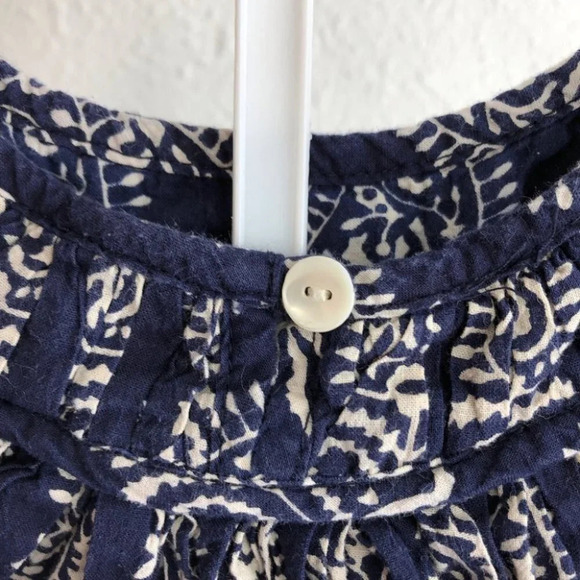 Shorts outfit Peek sleeveless blouse navy and H&M shorts white size 6-12 months - Picture 4 of 12